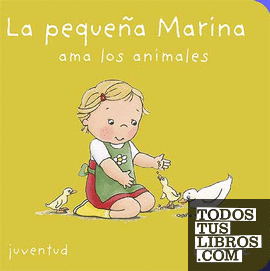 La pequeña Marina ama a los animales